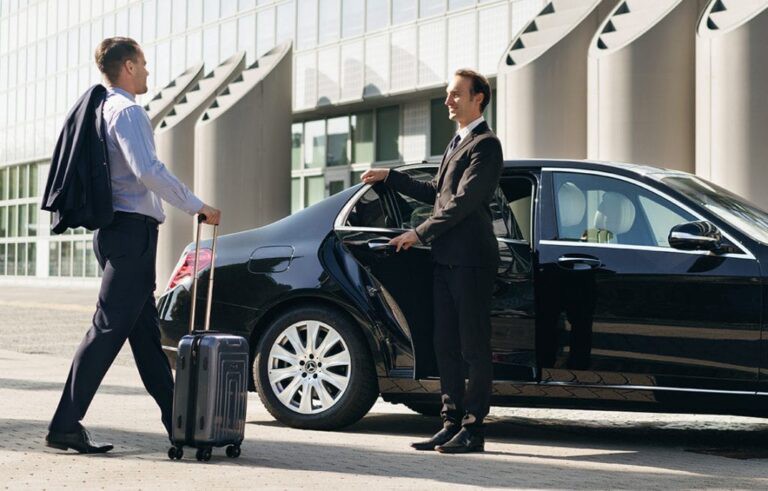 Factors You Need to Look For Before Hiring a Chauffeur-Driven Car | by Brighton City Chauffeur | Oct, 2022 | Medium