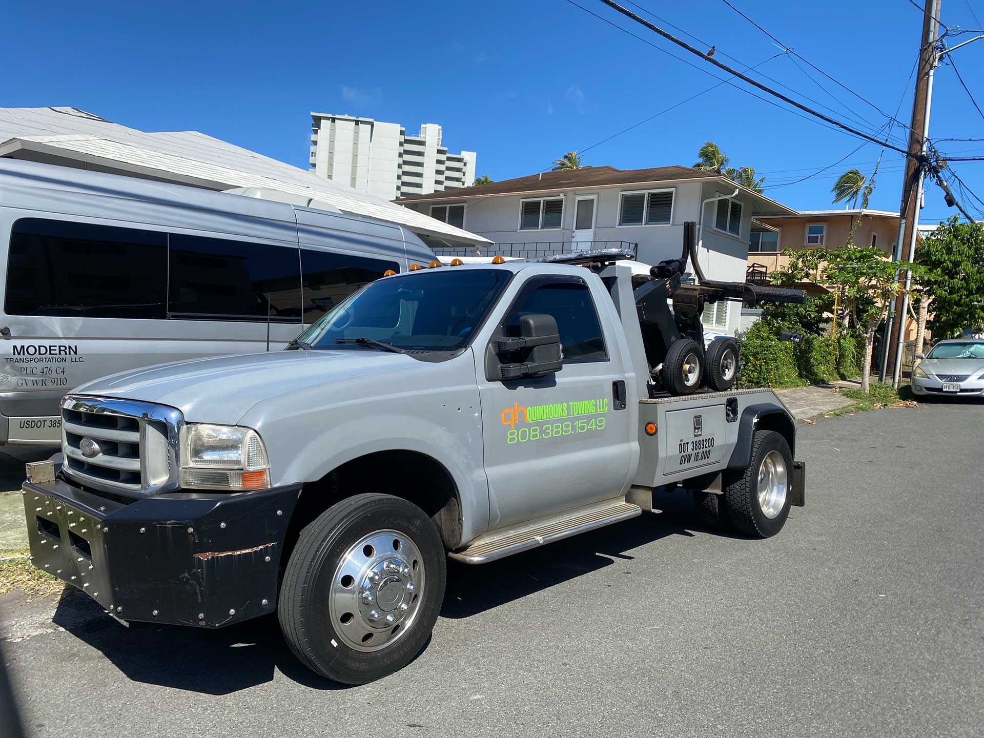 About Us - Oahu Towing and Roadside Assistance | QuikHooks