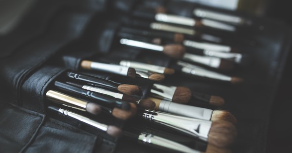 Beautyhealthy Tips's answer to How do I get a proper chiseled face makeup look? - Quora