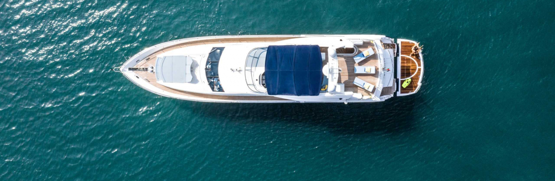 Golds Yacht Cover Image
