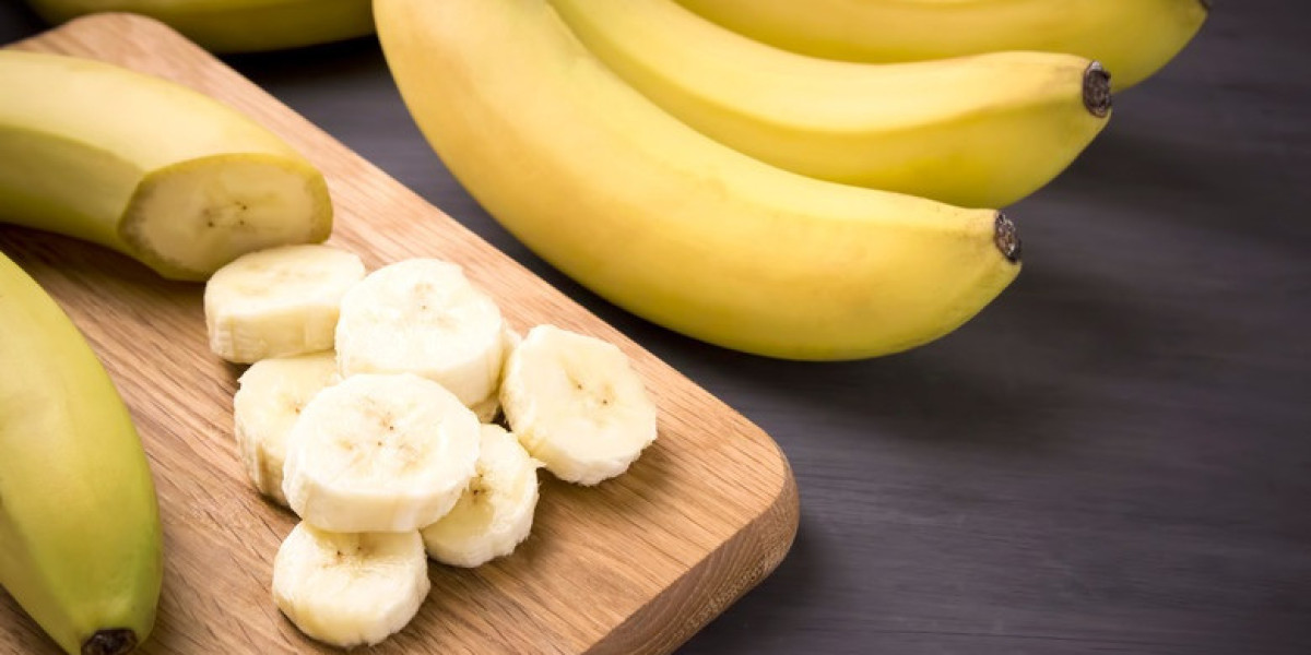 10  Banana Health Benefits Supported by Research