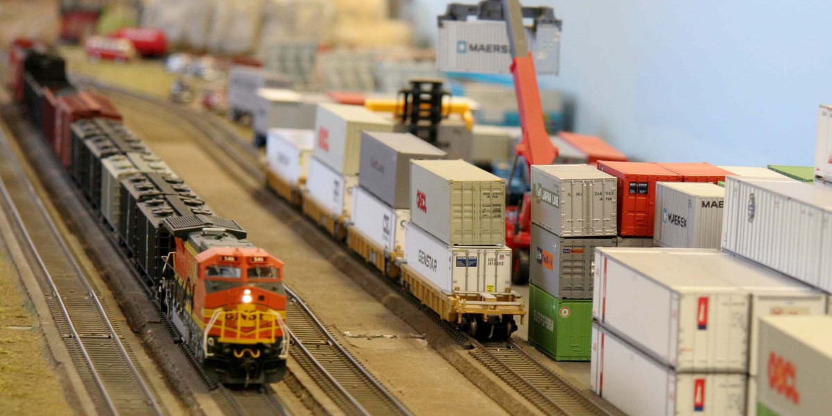 The Dynamics of Train Freight in Modern Business Operations