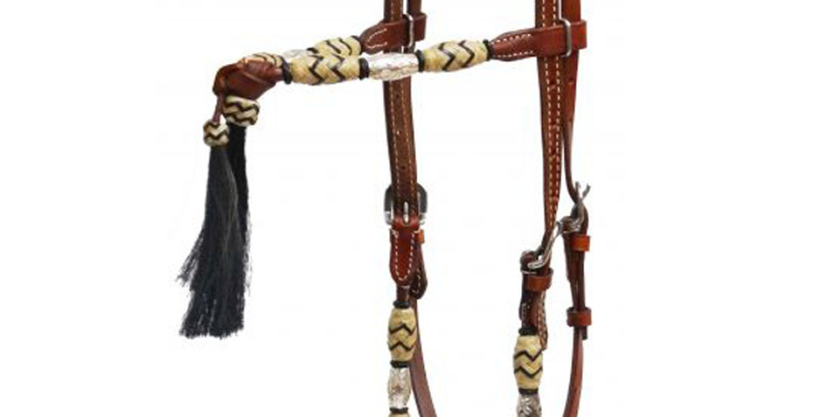 Equestrian Elegance Discover the Perfect Leather Headstall for Your Horse Rider