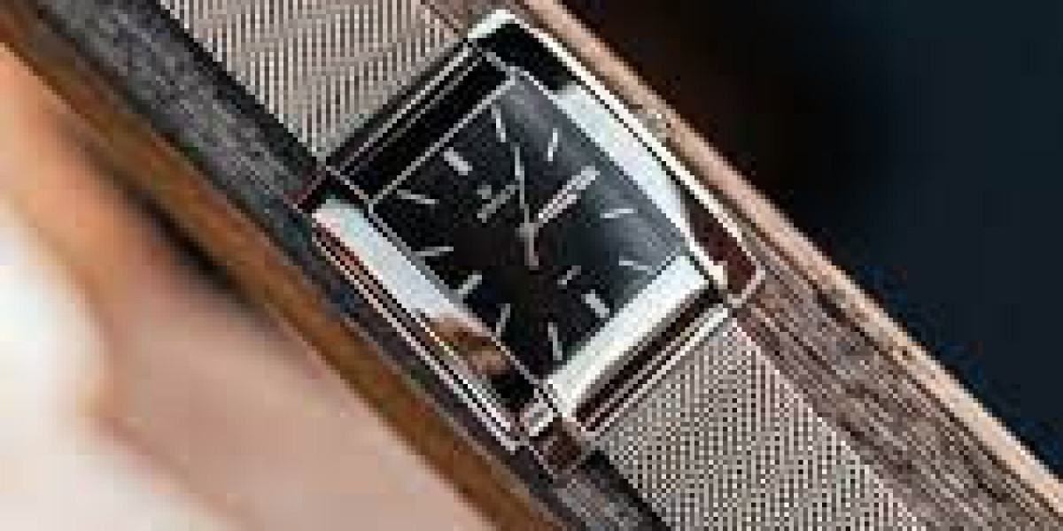 Embrace the Future on Your Wrist: Why Men's Rectangular Watches are the Must-Have Accessory of Tomorrow