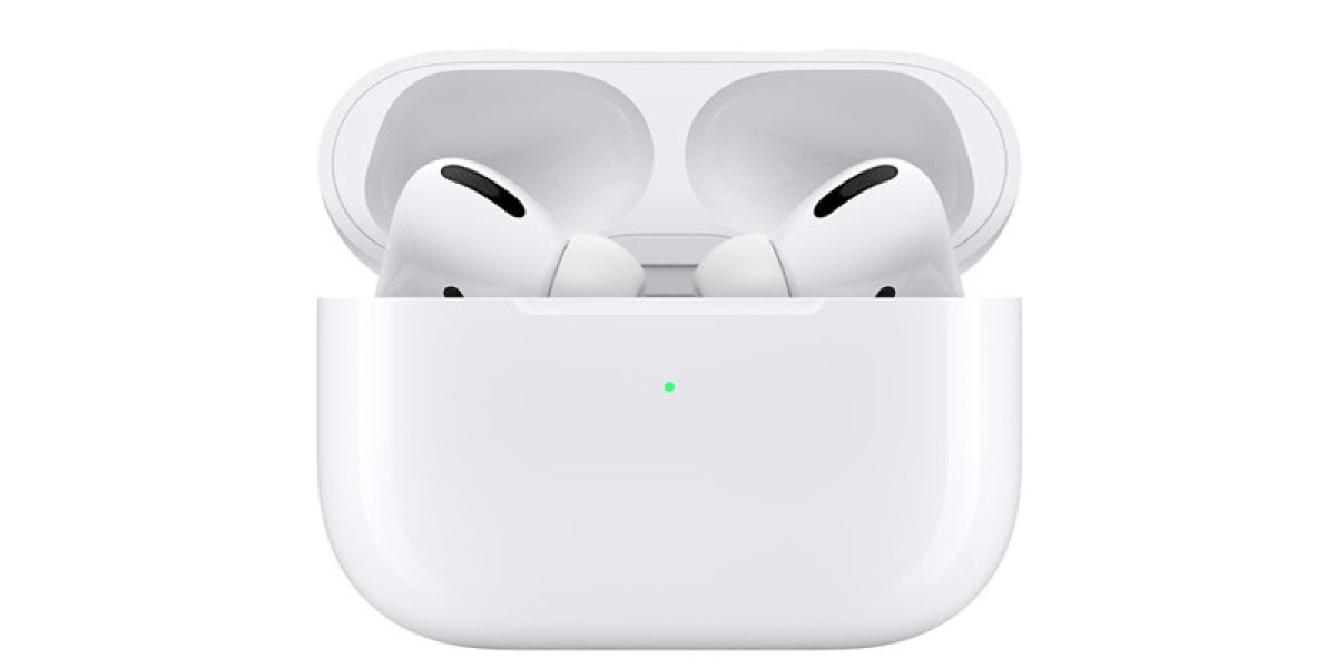 Immersive Audio Experience: AirPods Pro's Adaptive EQ Technology