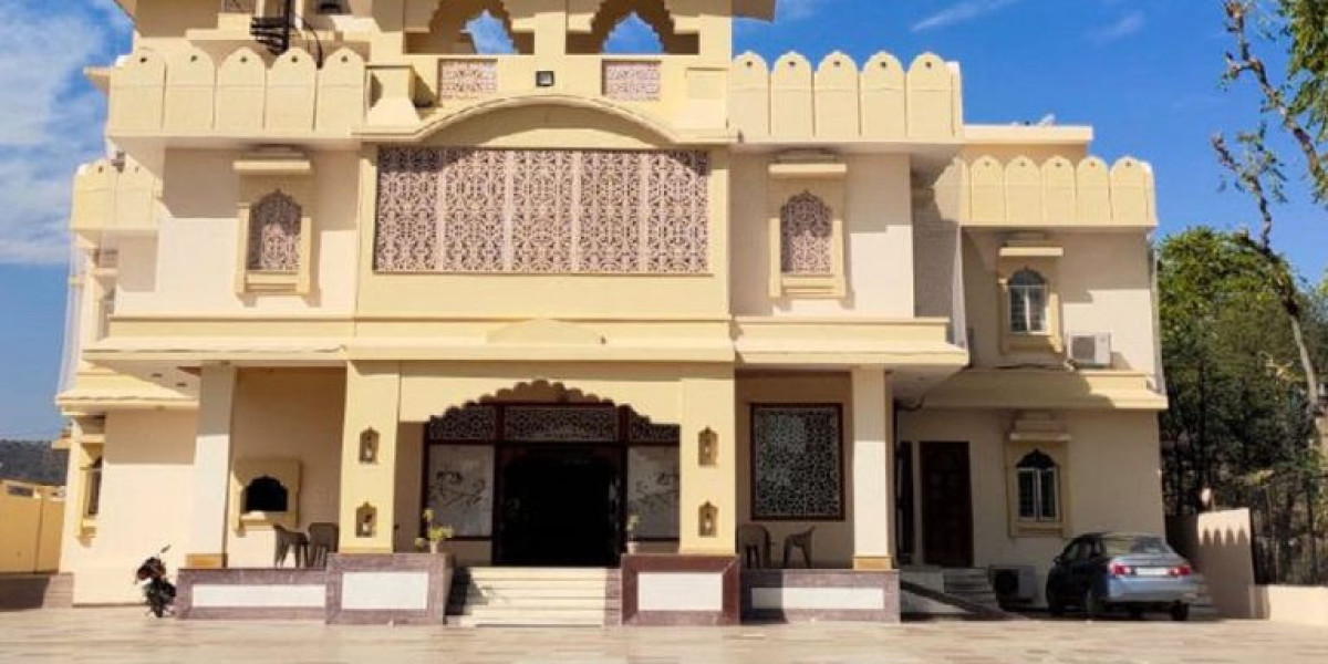 Experience Luxury and Tradition at Kothi Lohagarh: The Best Hotel in Jaipur