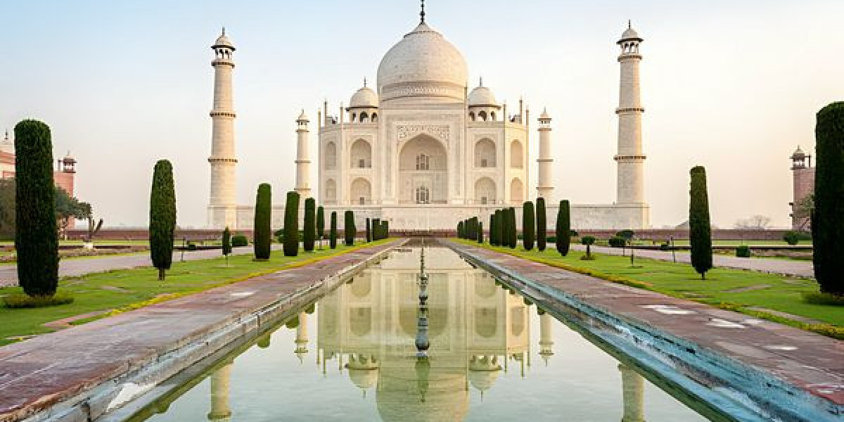 Unlocking India's Splendor: Golden Triangle Tour