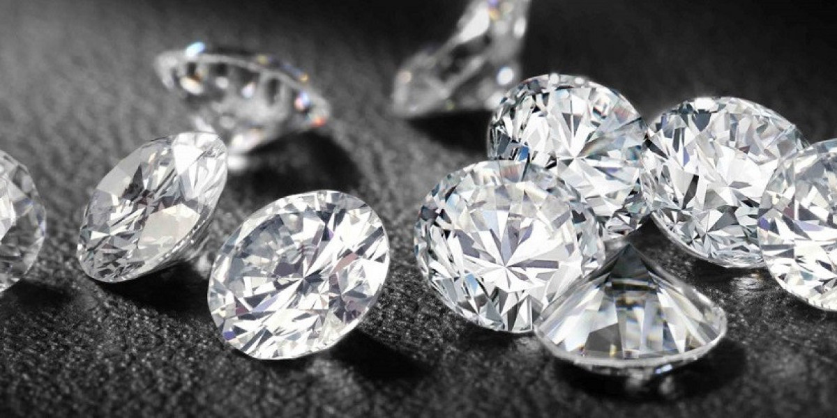 Cash on Diamond in Delhi