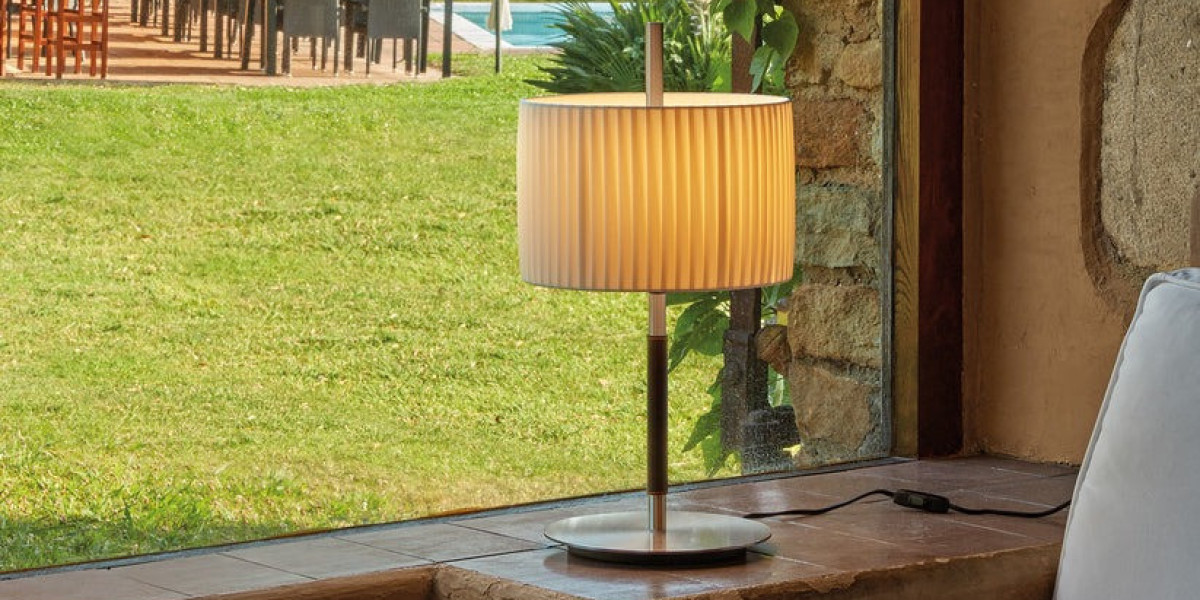 Elevate Your Summer Nights: Enhance Serenity with Crystal Table Lamps