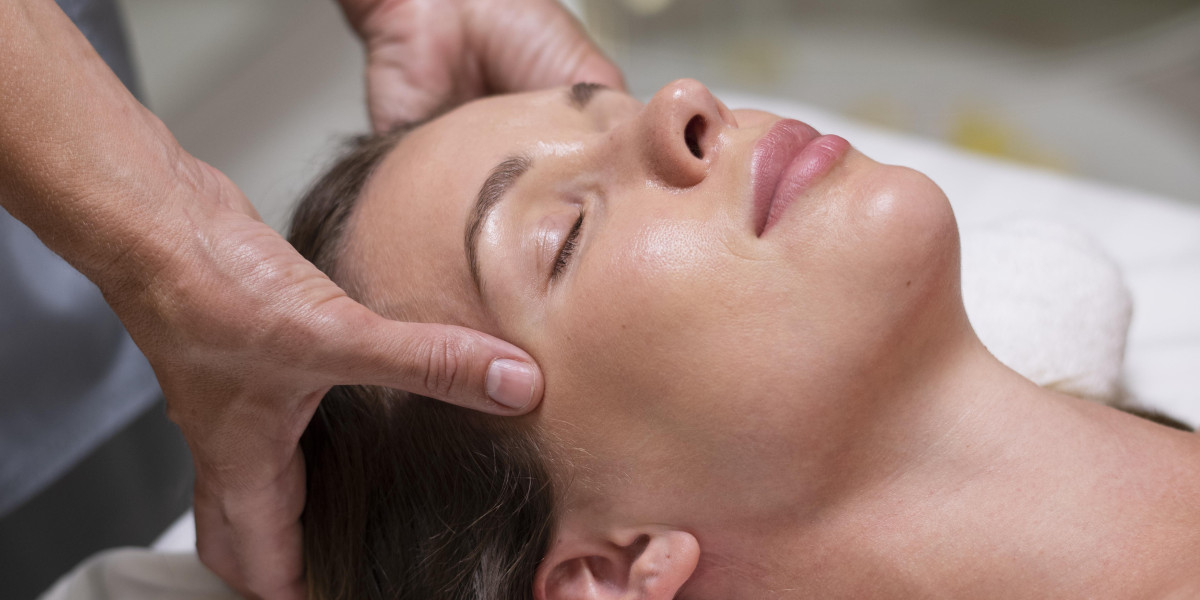 A Deep Dive into Firm vs Deep Tissue Massage: Which Pressure is Right for You?