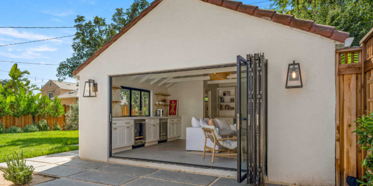Garage Conversion ADU: Maximizing Your Living Space in 2024
