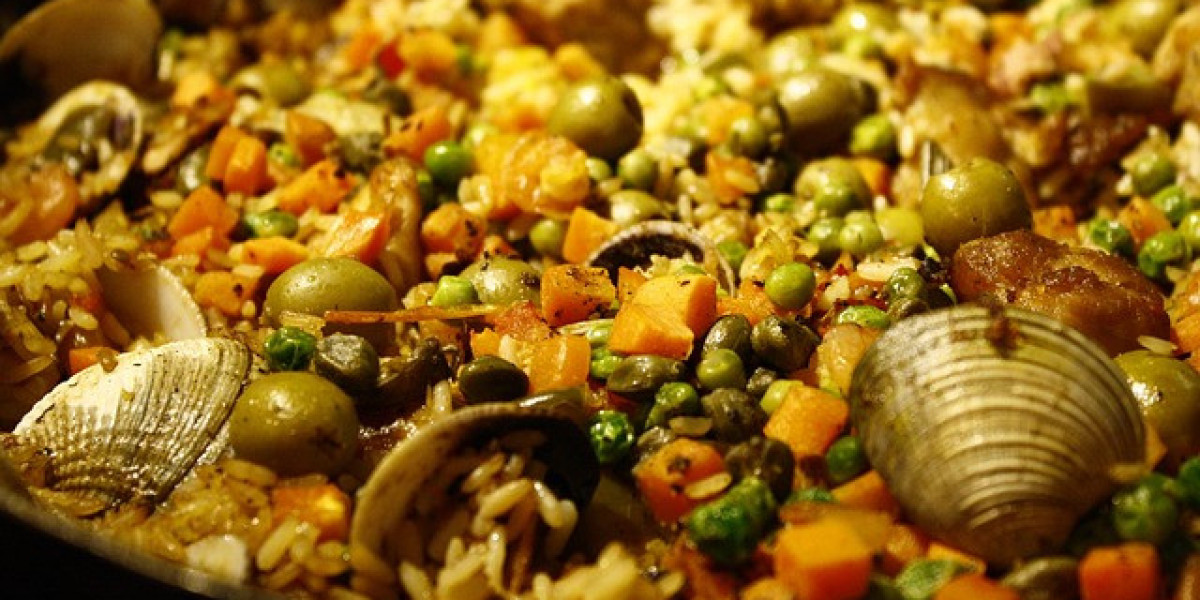Paella Party Catering Surrey For Your After-Party Wedding Celebrations