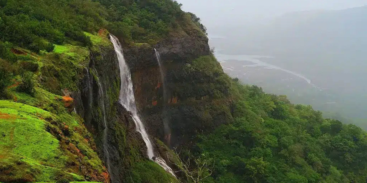 Escape the Ordinary with a Matheran Tour Package: Unwinding in Nature's Embrace