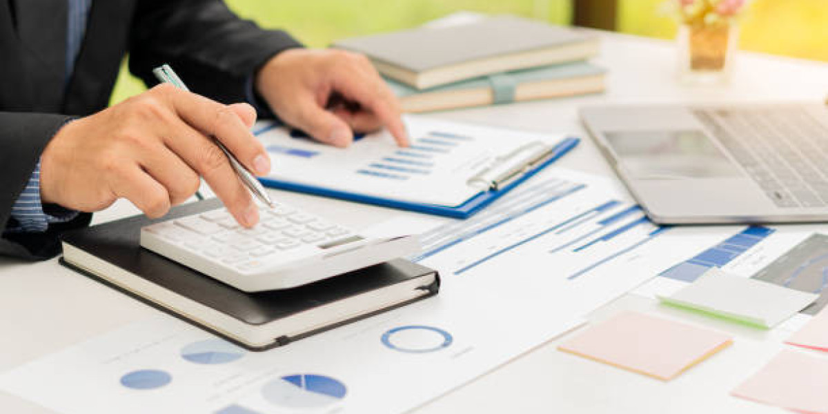 Maximizing Efficiency with Outsourced Bookkeeping Services