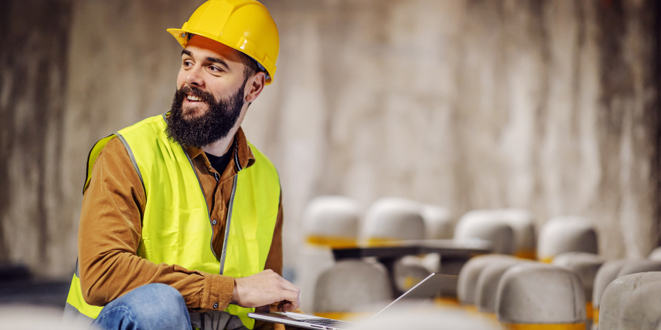 How to Become a Construction Labourer | cscs labourer card course - Gliss Training