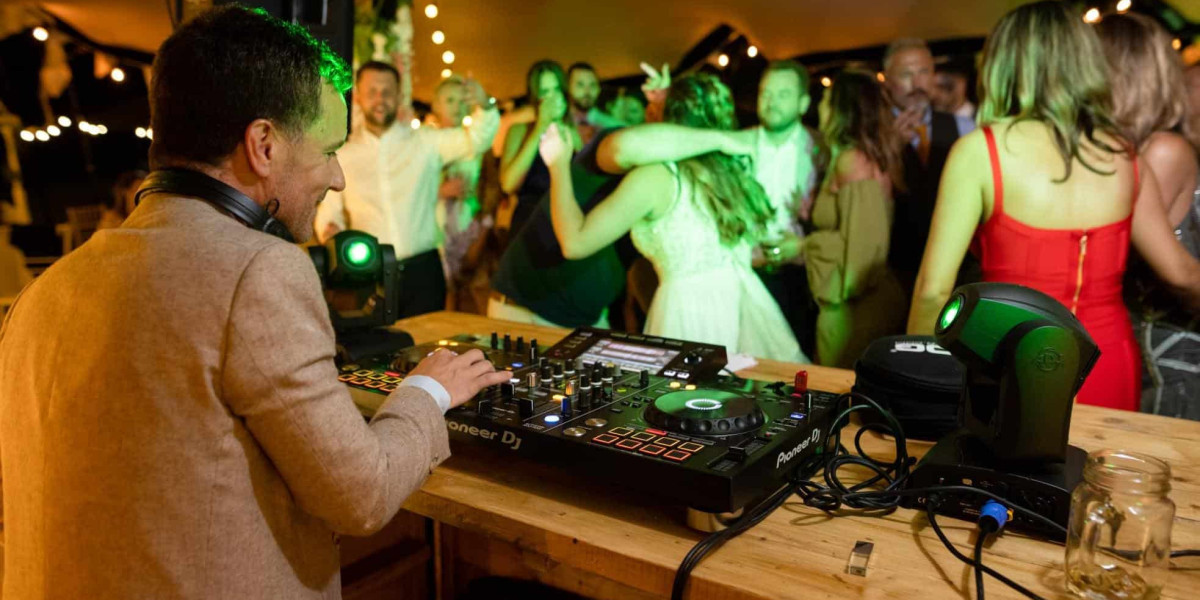 Essex Wedding DJ Dreams Come True: The Magic Touch of Nicholls & Co