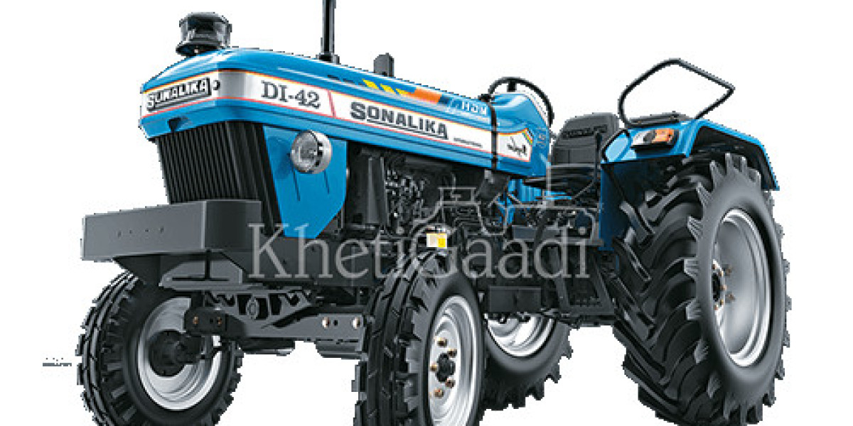Comparing the Sonalika DI 750 III and Powertrac 439 DS Plus: A Comprehensive Overview