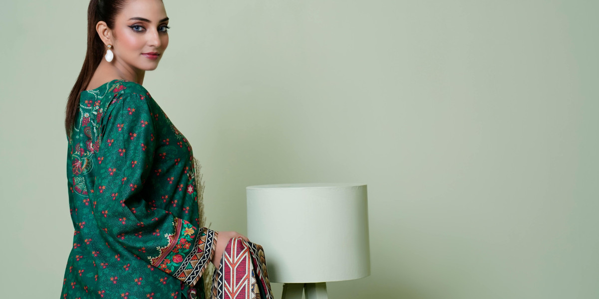 Navigating the Maze: How to Spot Authentic Salwar Material Retailers in Dubai Online