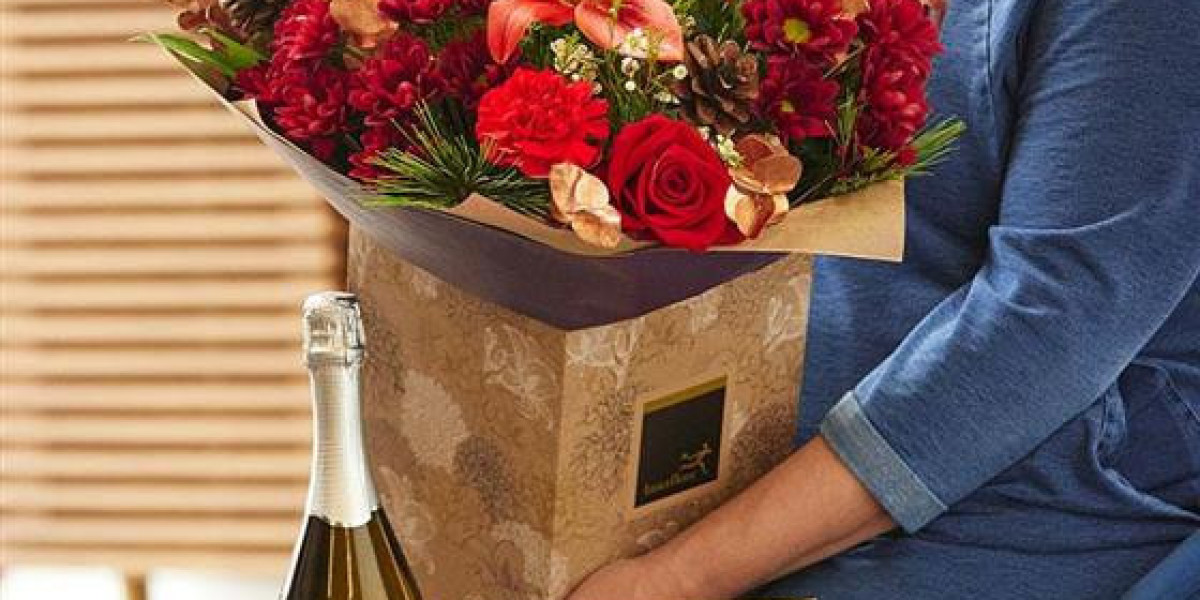 Why Letterbox Flowers are the Perfect Solution for Long-Distance Gifting