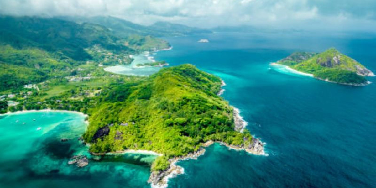 Top 5 Reasons to Visit Seychelles: A Tropical Paradise Awaits