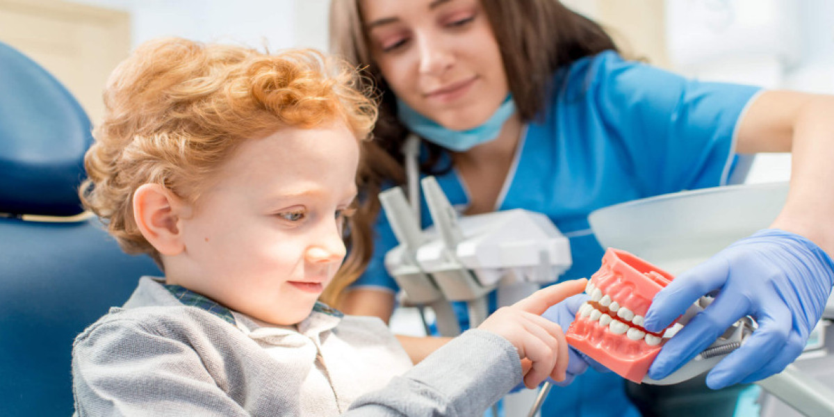 أفضل أطباء أسنان الأطفال في دبي: ضمان ابتسامة طفلك المشرقة