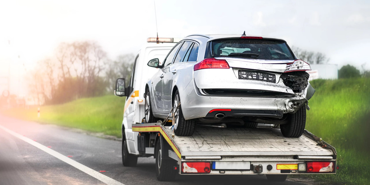 The Benefits of Using a Towing Company: Ensuring Safety and Efficiency