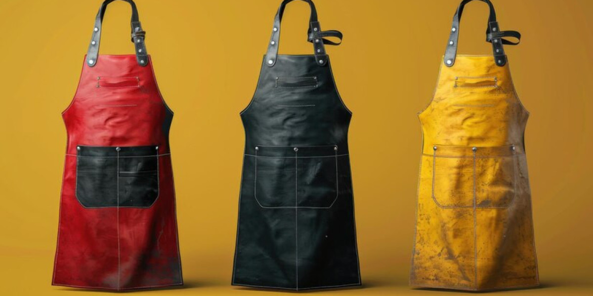 How Leather Cooking Aprons Enhance Your Cooking Experience