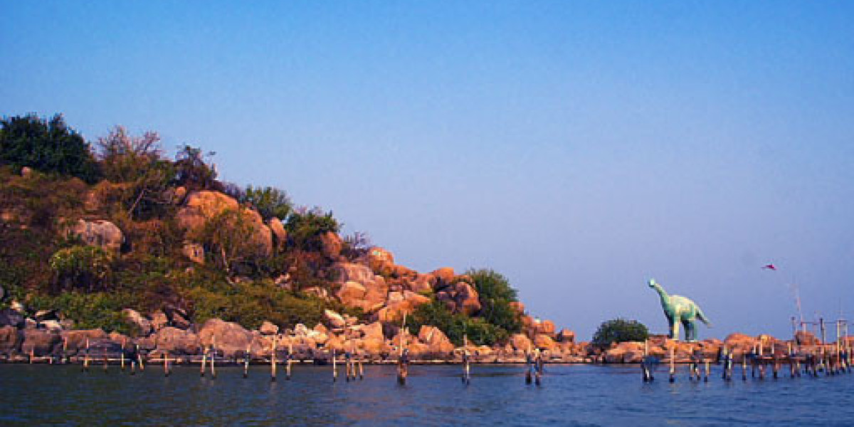 Top Chilika Lake Tour Packages for a Scenic Escape