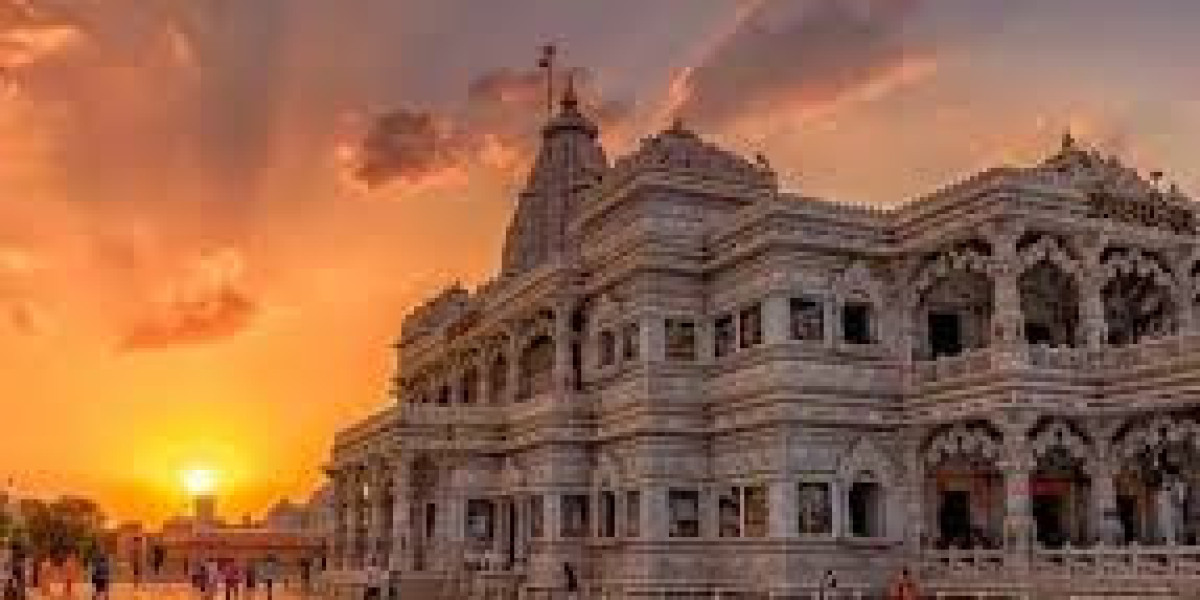 Discover the Ultimate Delhi to Agra Mathura Vrindavan Tour Package for a Spiritual and Historical Journey