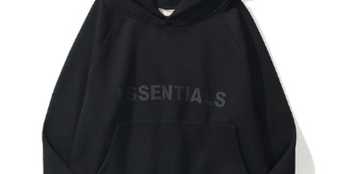 Essentials Hoodie: The Perfect Blend of Style and Comfort