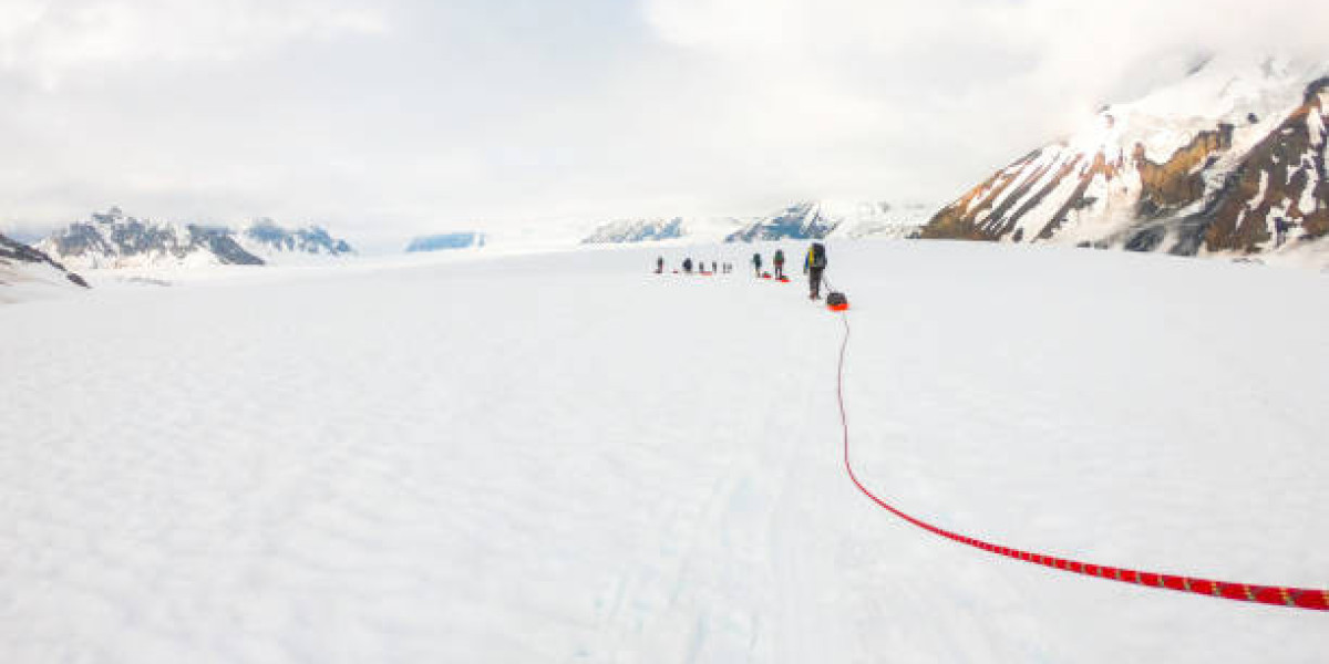 Discover the Thrills of Heliskiing in Alaska