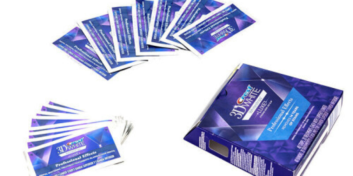 Whiten Your Teeth at Home: A Comprehensive Look at Crest 3D Whitening Strips