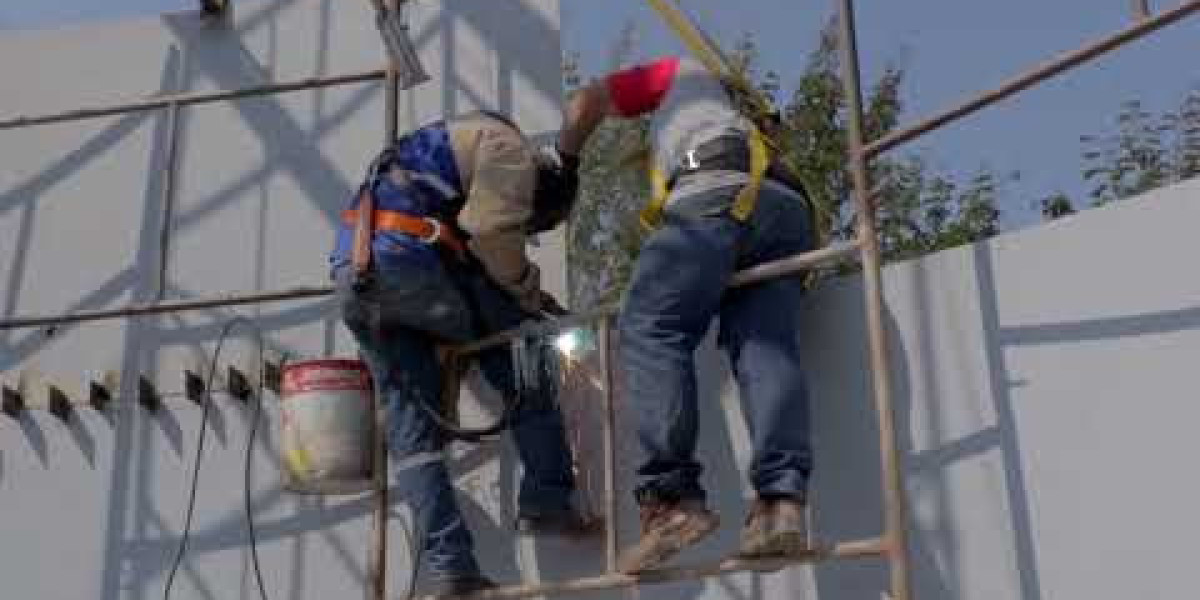 Tipos de depósitos de agua metálicos Silos Spain