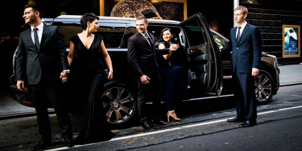 Corporate Limousine Service: Elevating Business Travel with Luxury and Comfort