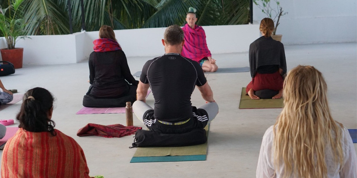 Why Rishikesh is the Ideal Destination for 100-Hour Yoga Teacher Training