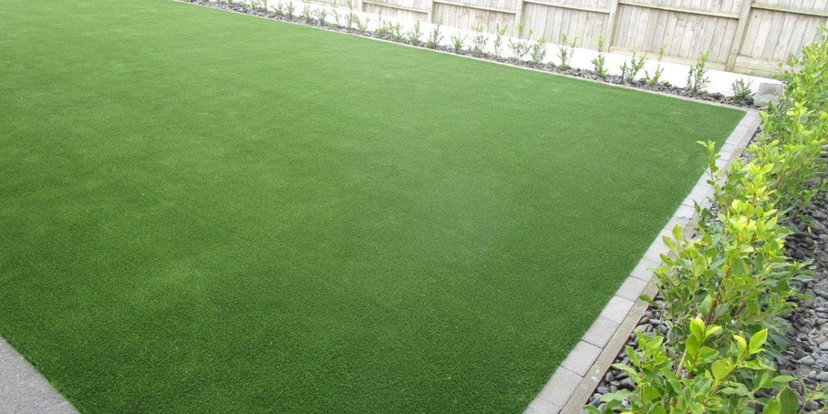 5 Cost-Saving Tips for Artificial Backyard Turf Installation