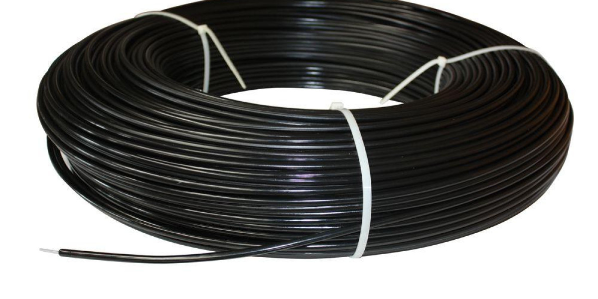 Coated high tensile wire for horses