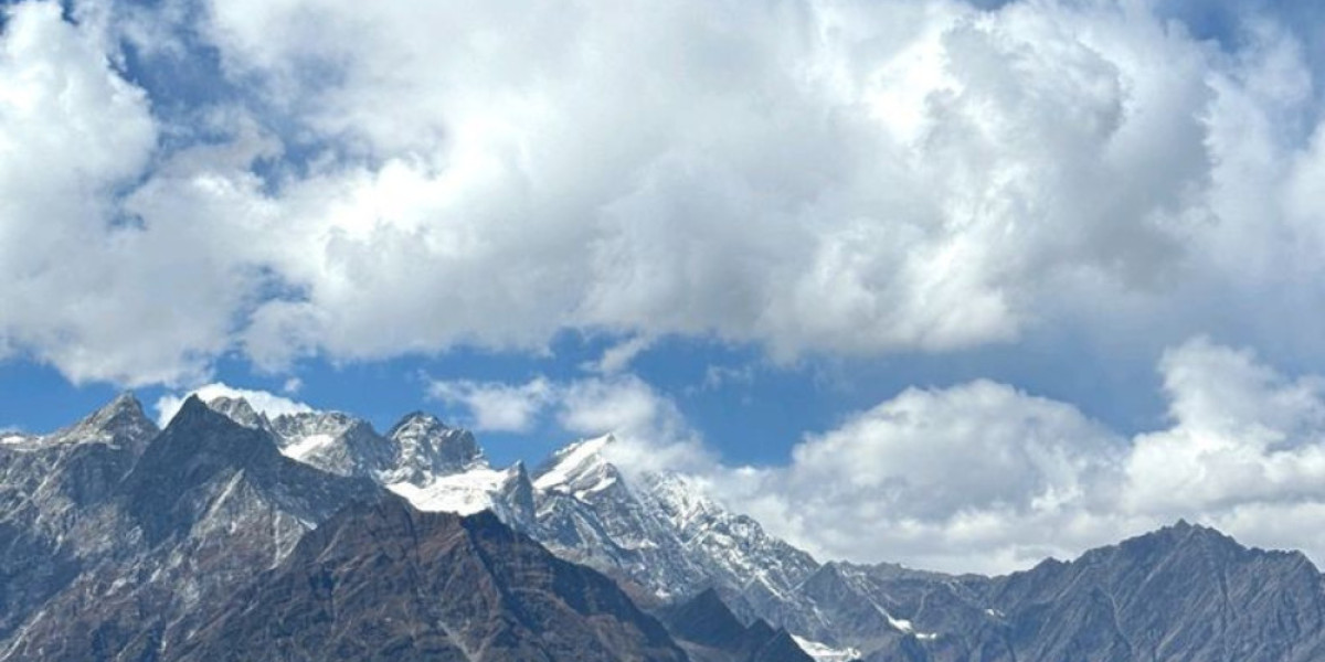 Best Time for Bhrigu Lake Trek: A Complete Guide to Seasonal Experiences in Himachal Pradesh