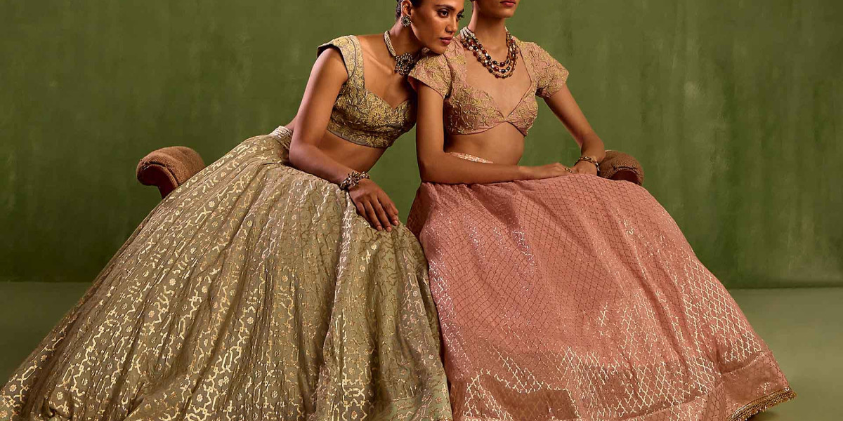 Celebrate Love: Stylish Looks for Karva Chauth