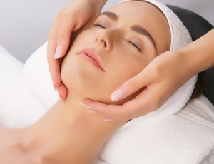 Skin Treatment | Laser and Skin Studio | Allure Clinic Mackay