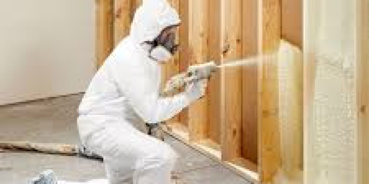 How Spray Foam Insulation Contributes to Green Building Certifications