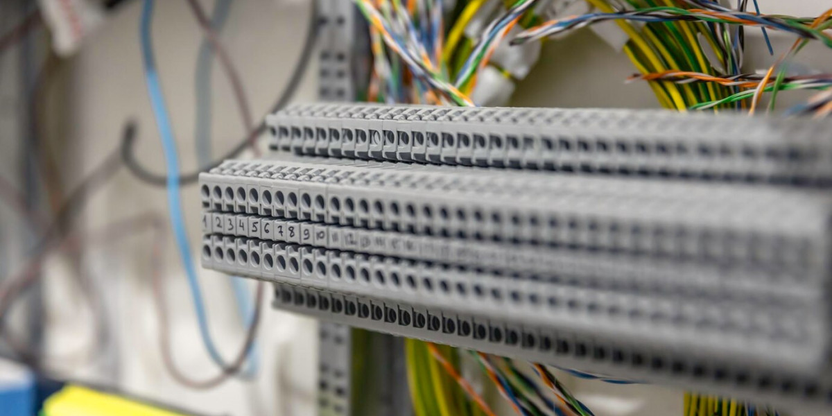 How Professional Data Cabling Installation Improves Workplace Productivity