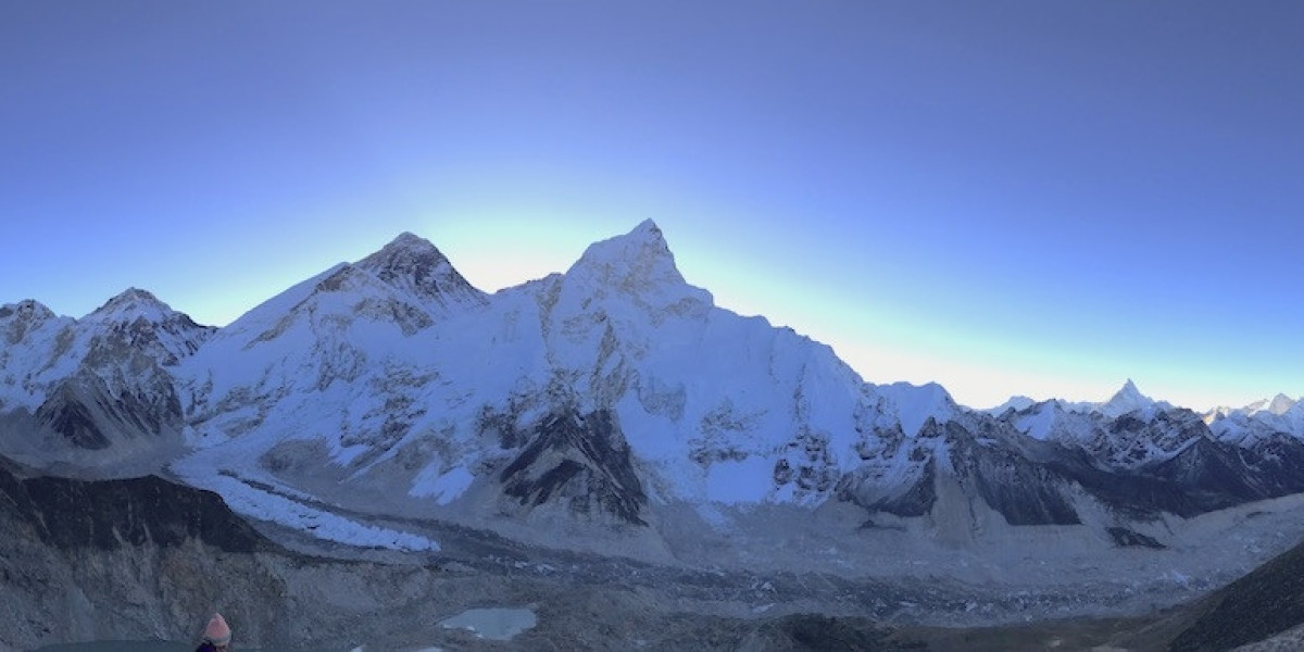 Everest base camp Trek in April