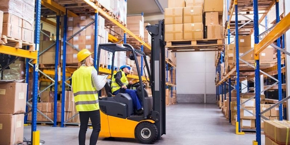 How Often Should Forklift Operators Receive Refresher Training?