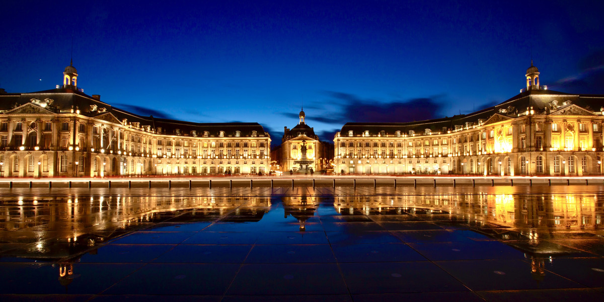 The Benefits of Walking Tours in Bordeaux