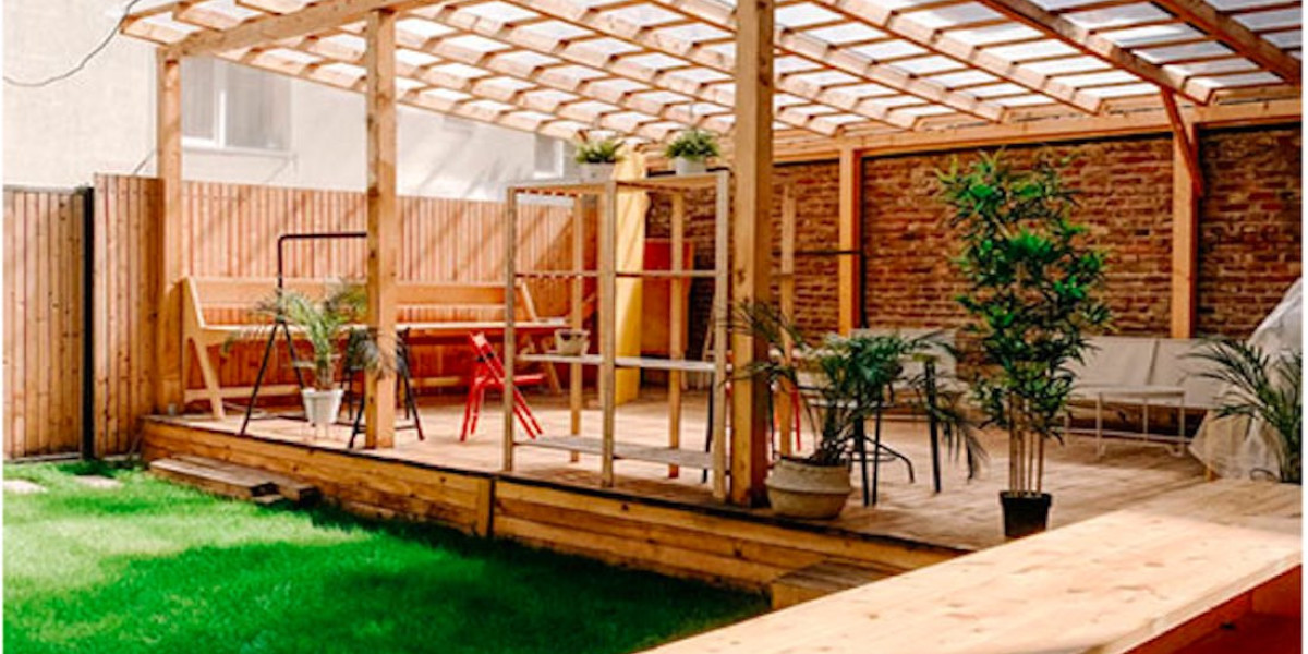 Transform Your Outdoor Space with the Best Custom Decks in Sydney