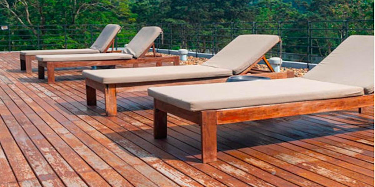 Modern and Simple Wood Deck Design Ideas for Sydney Homes