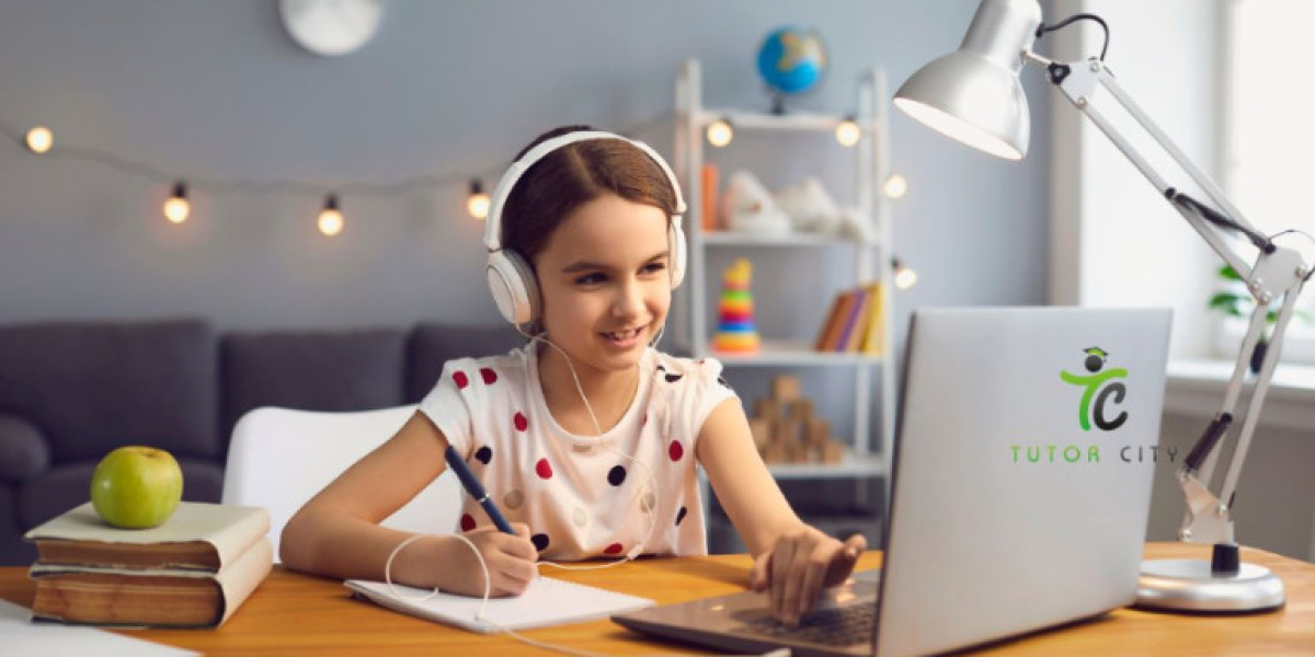 The Complete Guide to Online Middle School: Modern Education from Home