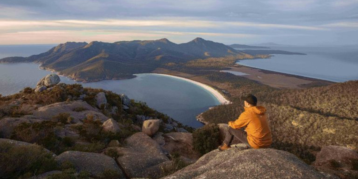 Discover Paradise! Book Your Bay of Fires Day Tour Tasmania Before It's Too Late