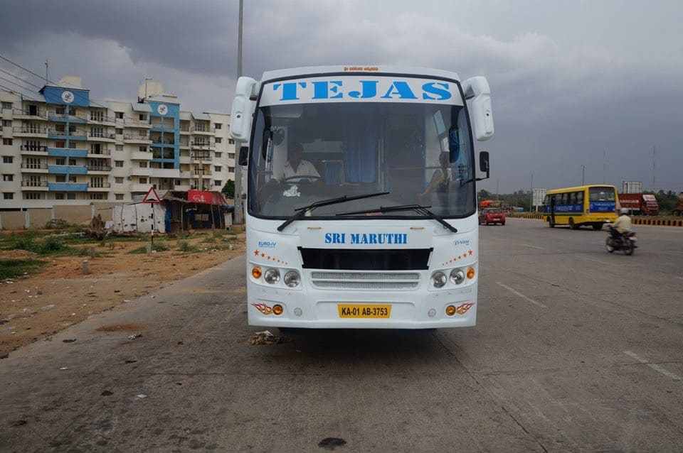 50 Seater Bus on Rent in Bangalore - Starts @ Rs 48/ Per Km